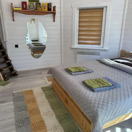 «кришталь» Apartment *